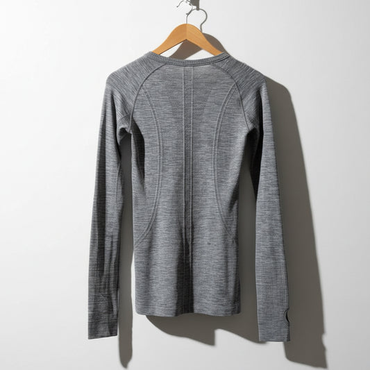 Lululemon Long sleeve Grey Ladies Size D4