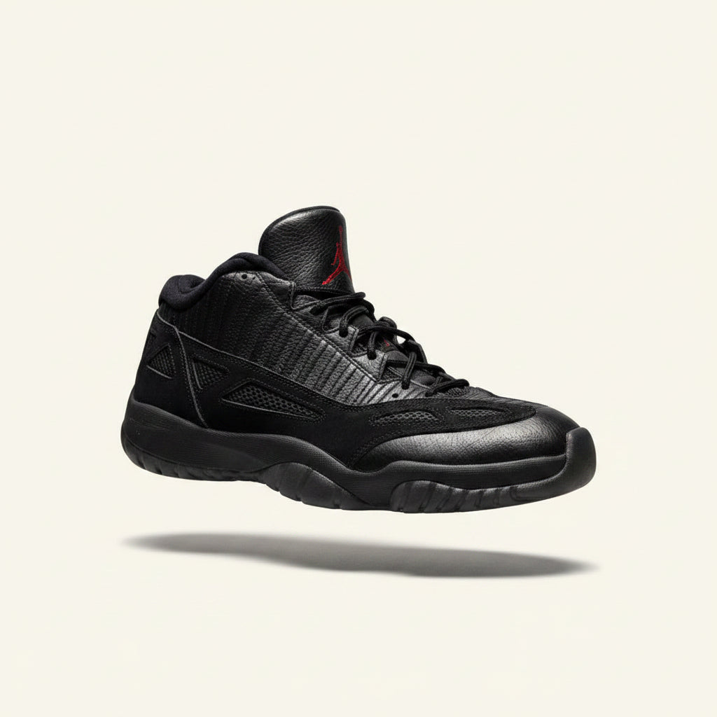 Nike Air Jordan Retro 11 Black Size 12M