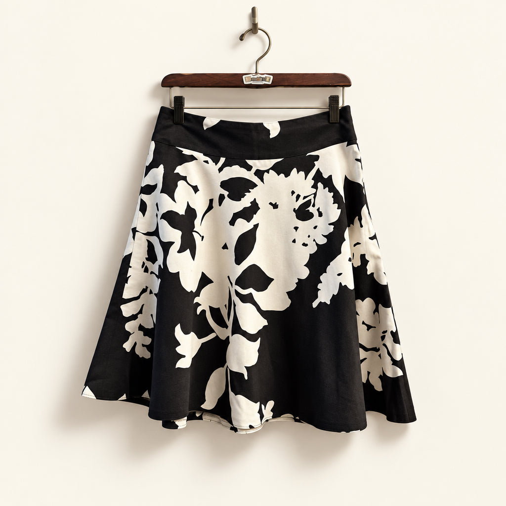 Akris Punto B&W Floral Mini Skirt Size 6