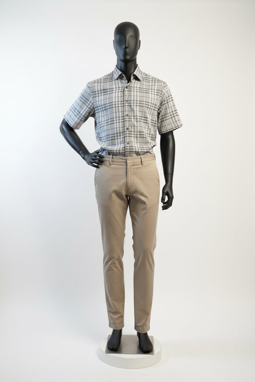 Burberry Short Sleeve Button Up Plaid Grey Men’s Size L