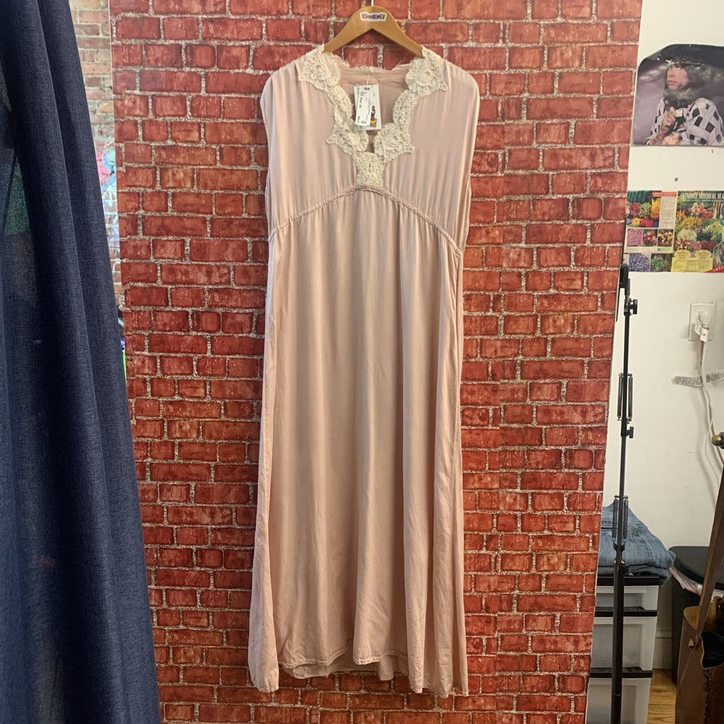 Silk Maxi Dress V Neck Lace Trim Pink/White