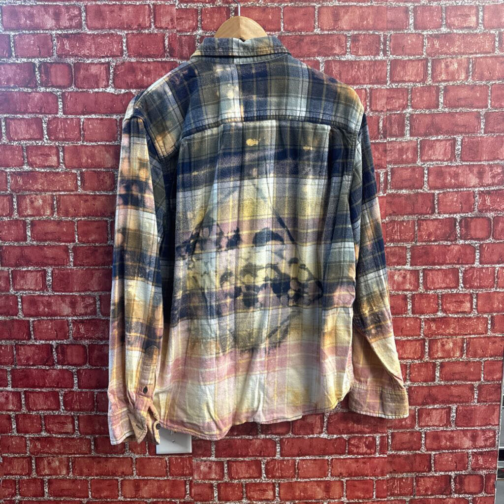Hiss Off Multi Color Grommet Flannel Size XL