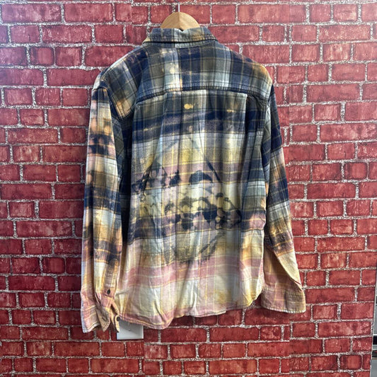 Hiss Off Multi Color Grommet Flannel Size XL