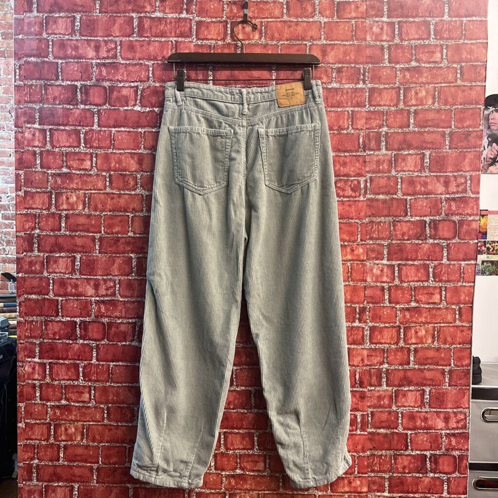 Stradivarius Pants Corduroy Crop Slouchy Sage Size 6