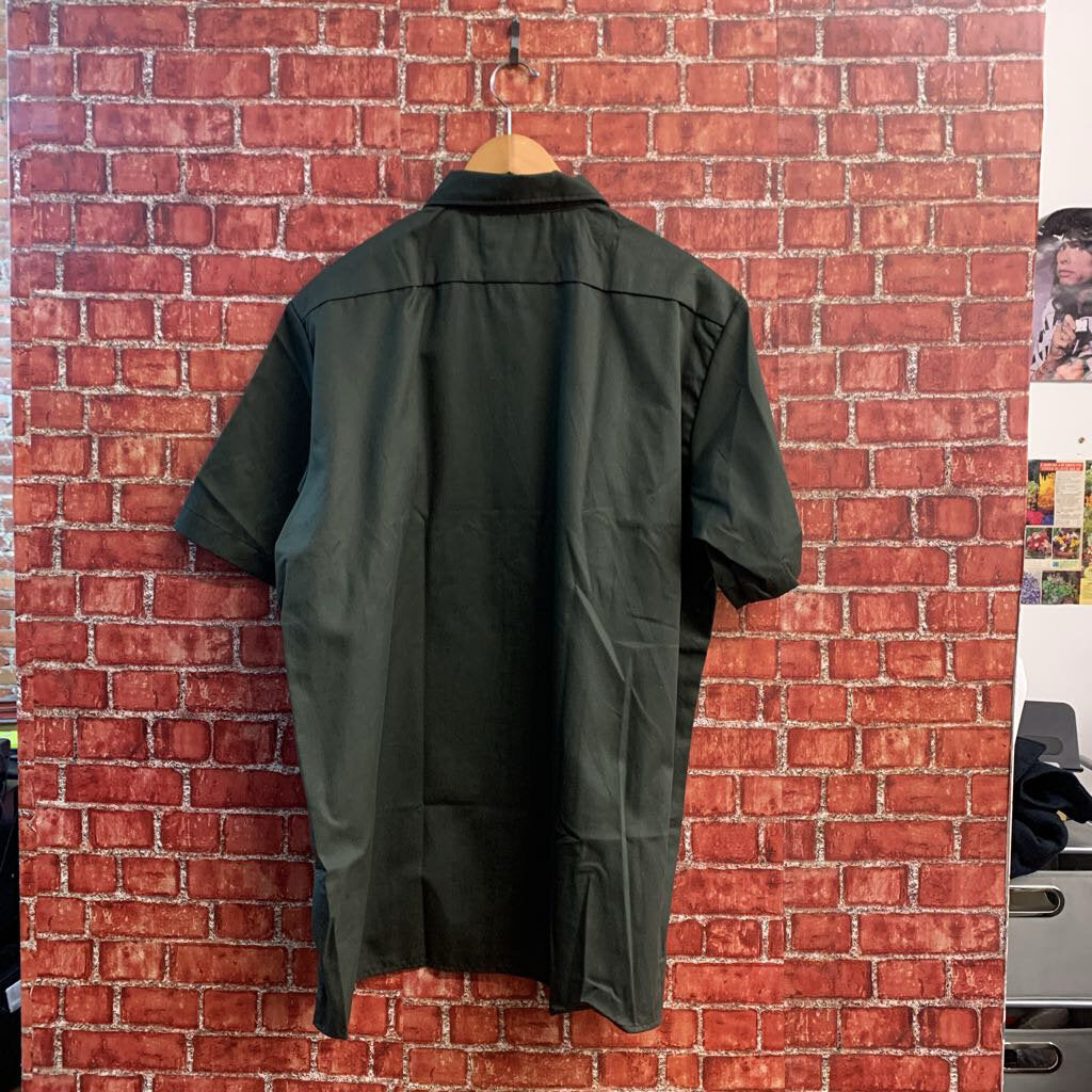NWT Dickies Button Up Short Sleeve Olive Men’s Size XL