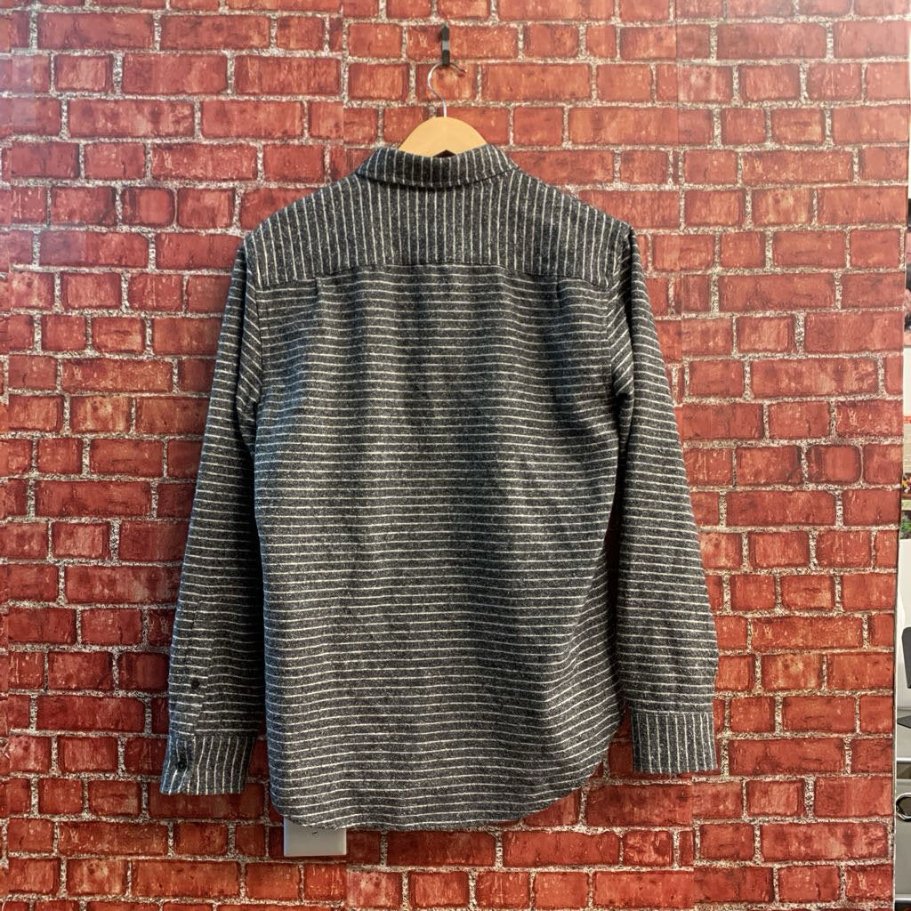 Club Monaco Button Up Stripped Grey/White Men’s Size S