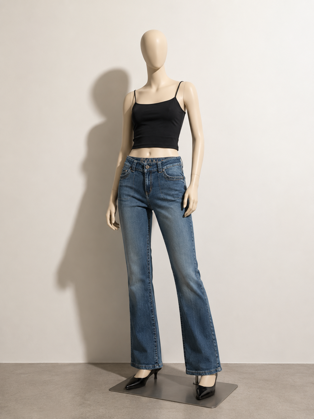 Delia's Ryan jeans Blue Ladies Size 11/12