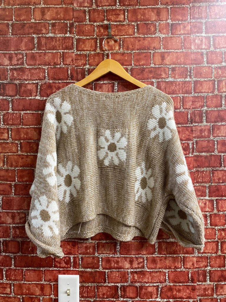 Lush Flower Pattern Crop Sweater