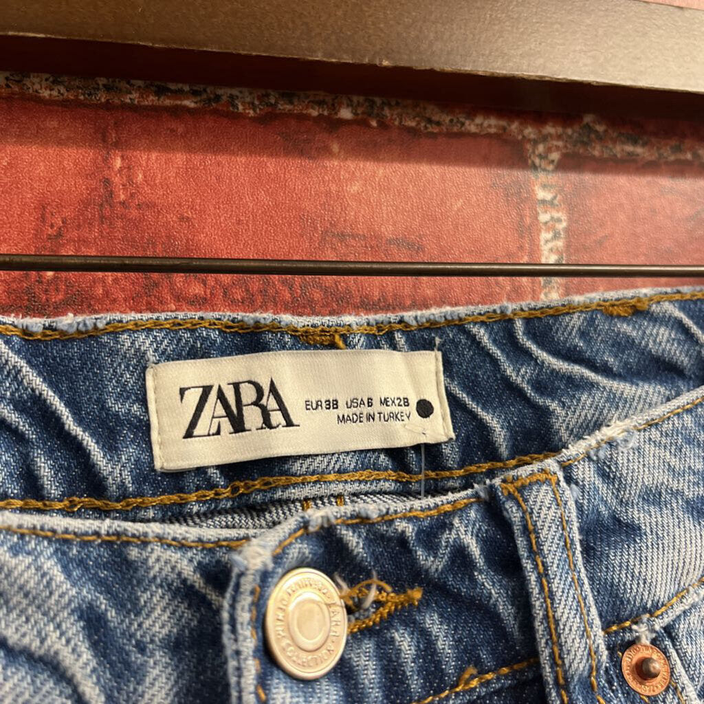 Zara "The Vintage Flare" Jeans Size 6