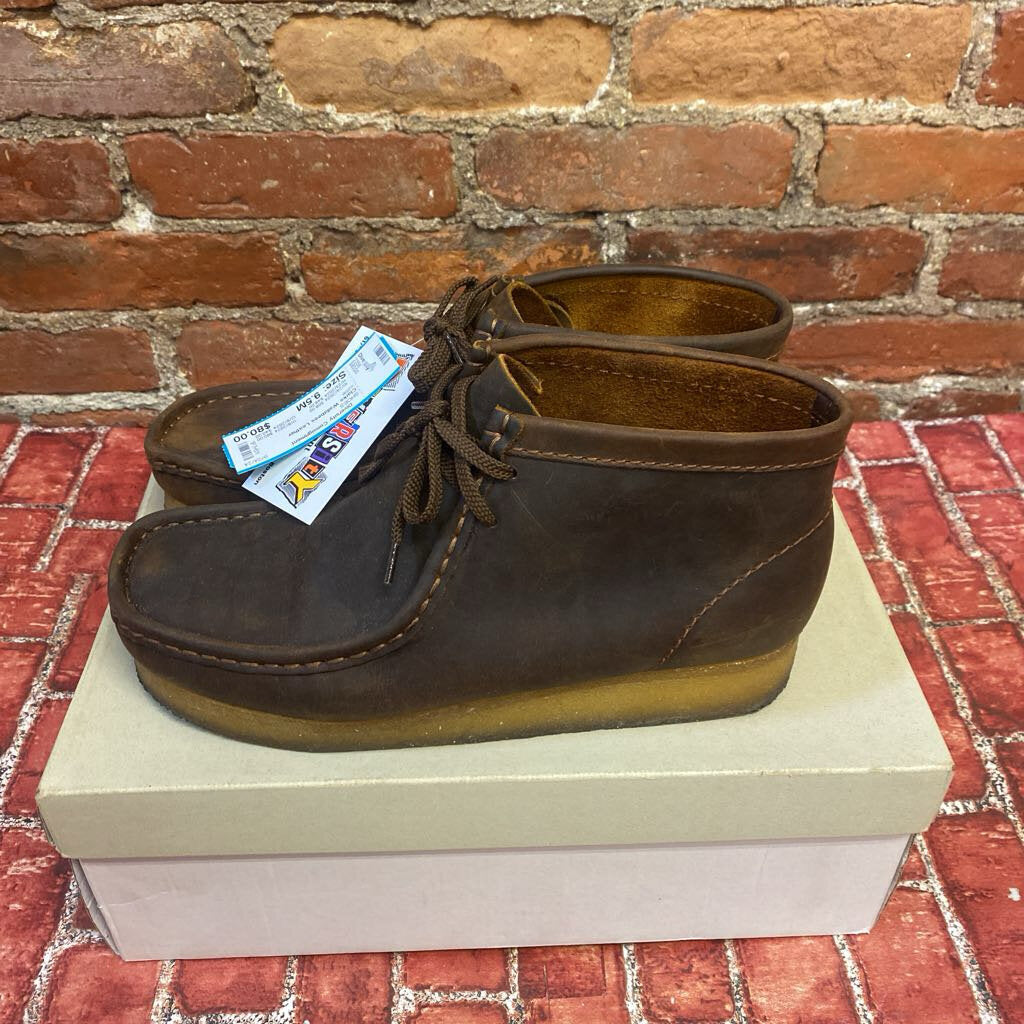 Clarks Wallabees Chukka Boots Brown Leather Size 9.5M