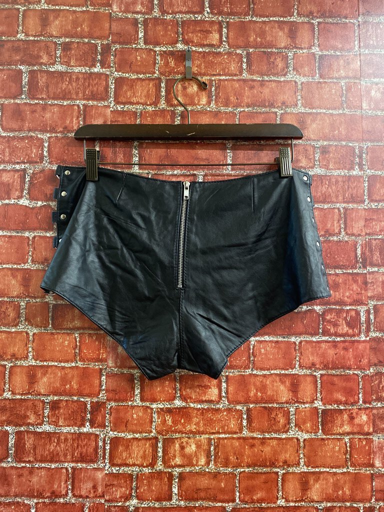 Pleather Booty Shorts O Ring Detail Black Size XL