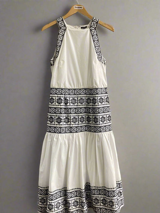 Ann Taylor Embroidered Maxi Dress W/B 6(M)