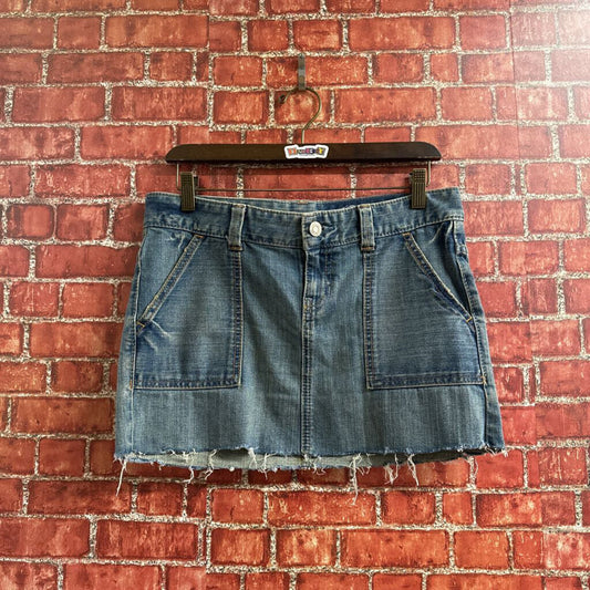 Gap Buckle Back Denim Mini Skirt Blue Size 4