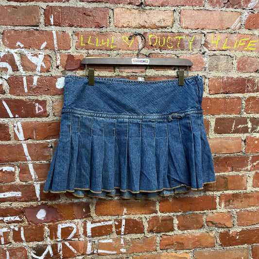 Vintage Y2K Aeropostale Pleated Mini Skirt Size 11/12