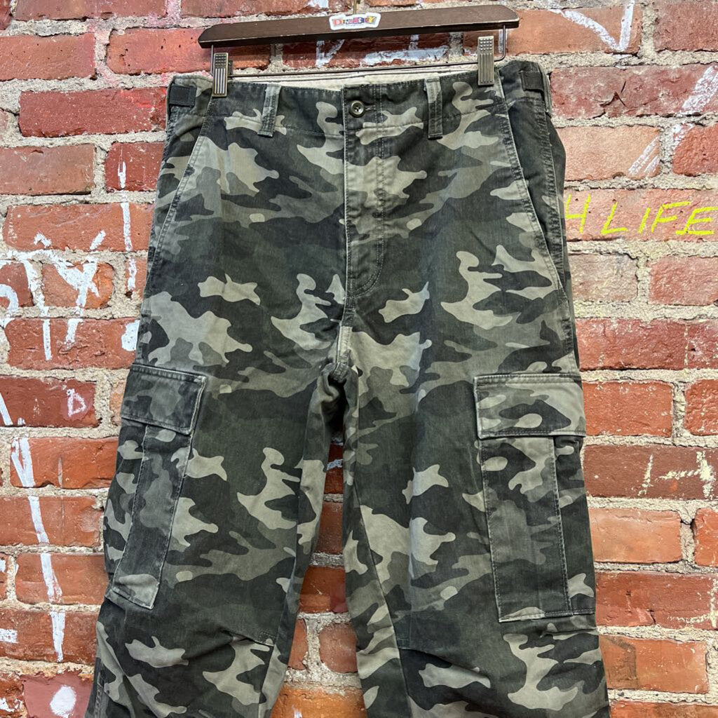 Banana Republic Cargo Camo Pants Size 32