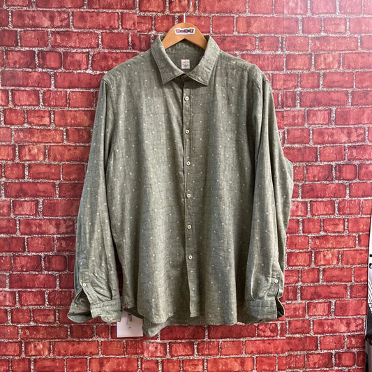 MFG Linen Blend Button Up Size XL