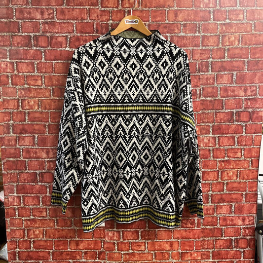 NWT Tahari Abstract Pattern Sweater Size XL