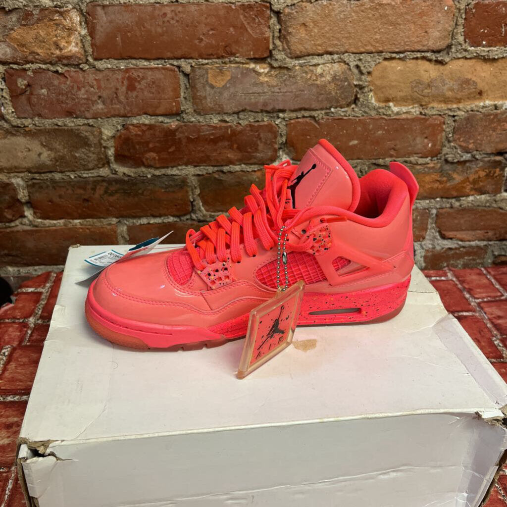 Air Jordan 4 NRG Hot Punch