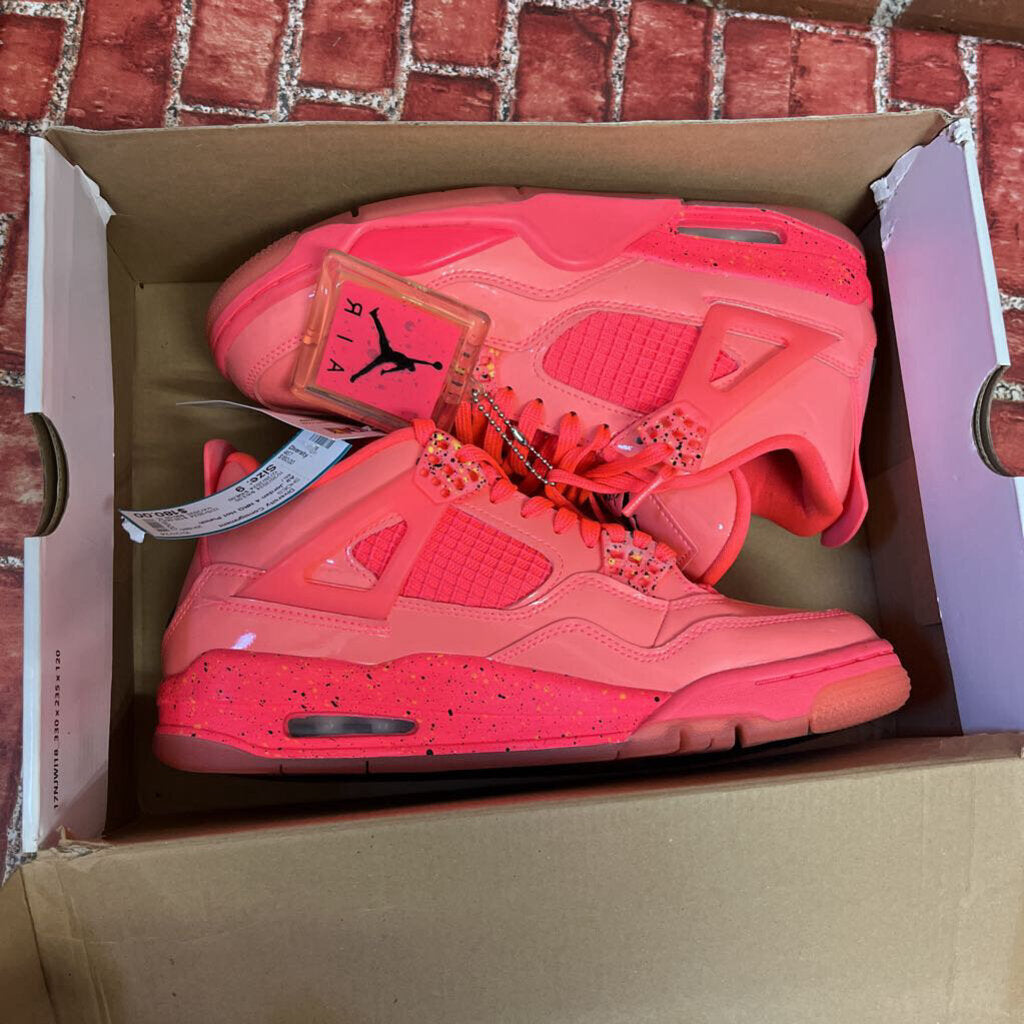 Air Jordan 4 NRG Hot Punch