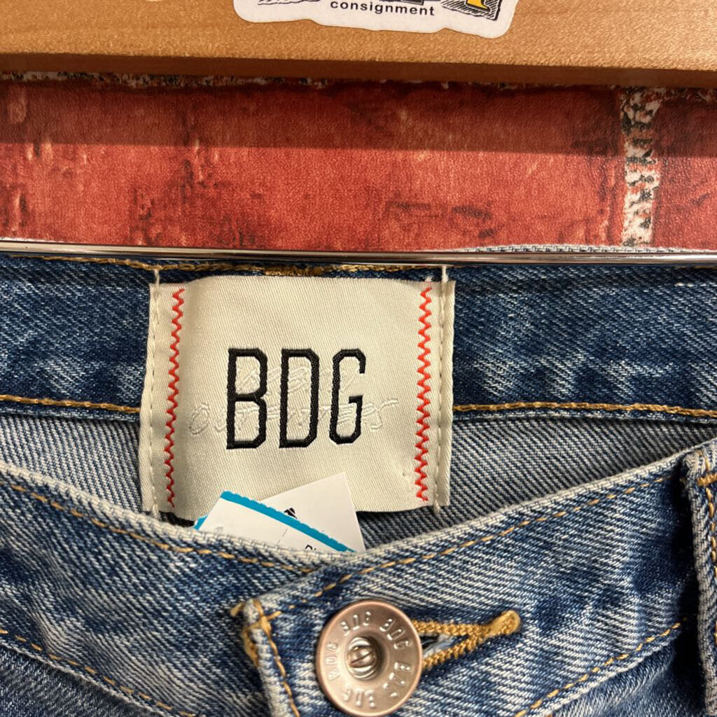 BDG Distressed Jeans Blue Size 31x32