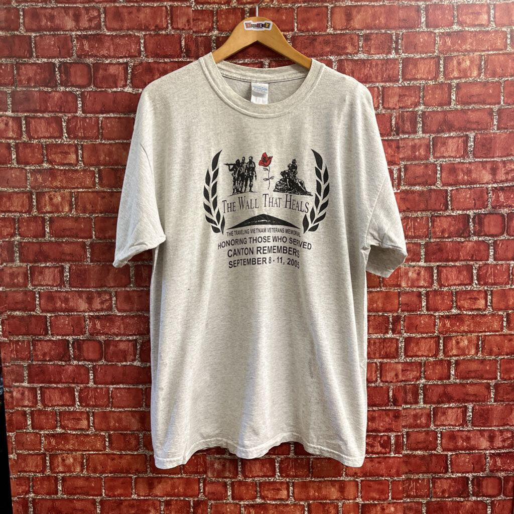 The Wall That Heals Veteran Tee Size XL