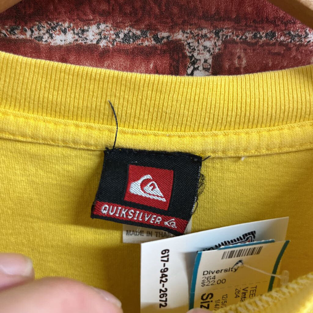 Vintage Quiksilver Tee Yellow Size L