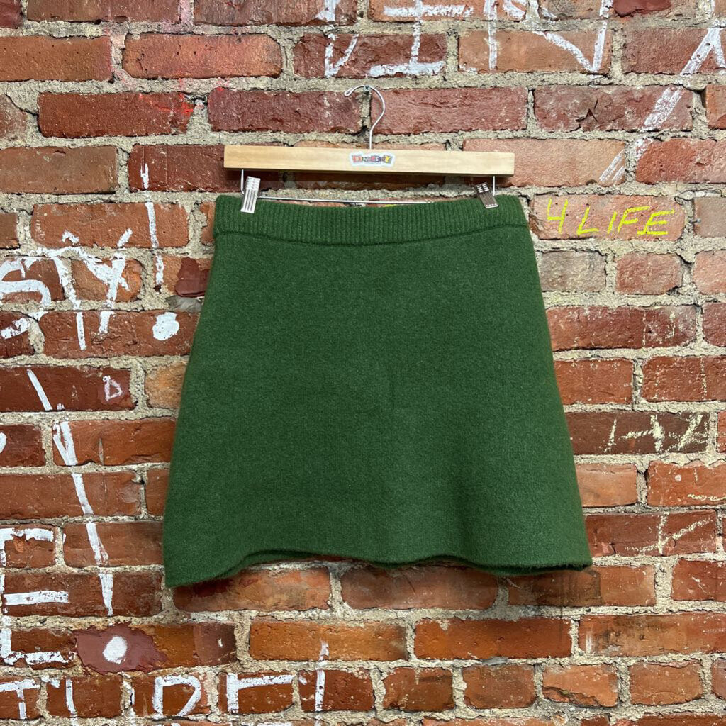 NWT Zara Sweater Mini Skirt Green Size Medium