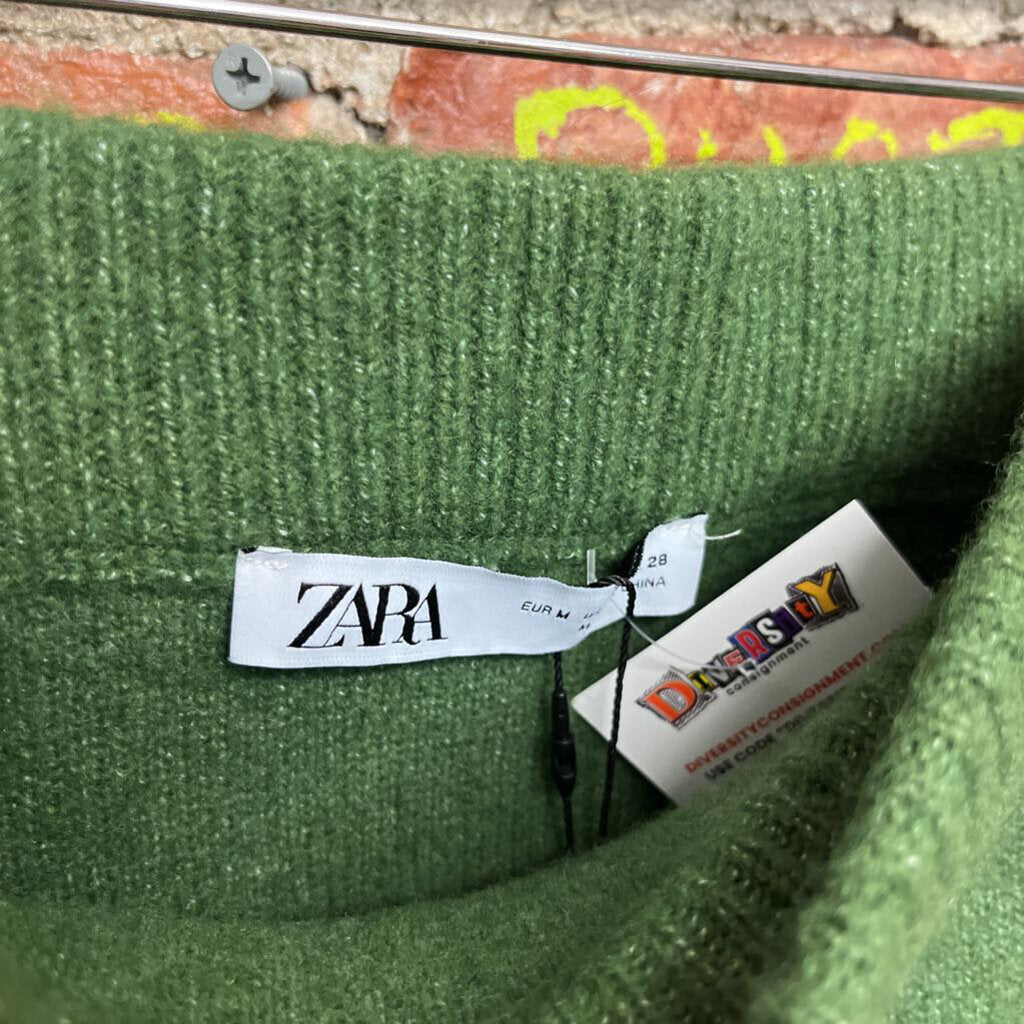 NWT Zara Sweater Mini Skirt Green Size Medium