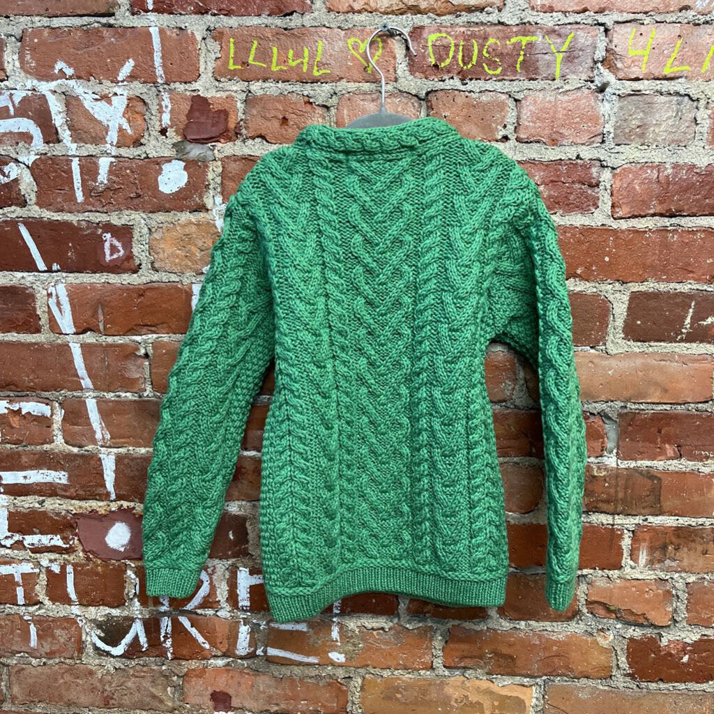 NWT Aran Sweater Green Heart Pattern Size 6/7Y