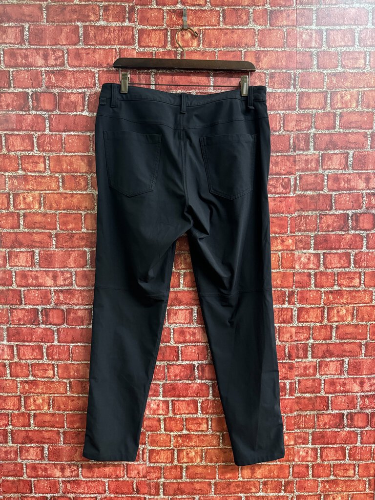 Lululemon Stretchy Pants Black Size 16