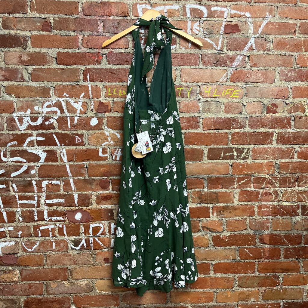 NWT Essue Green Floral Midi Dress Size Small