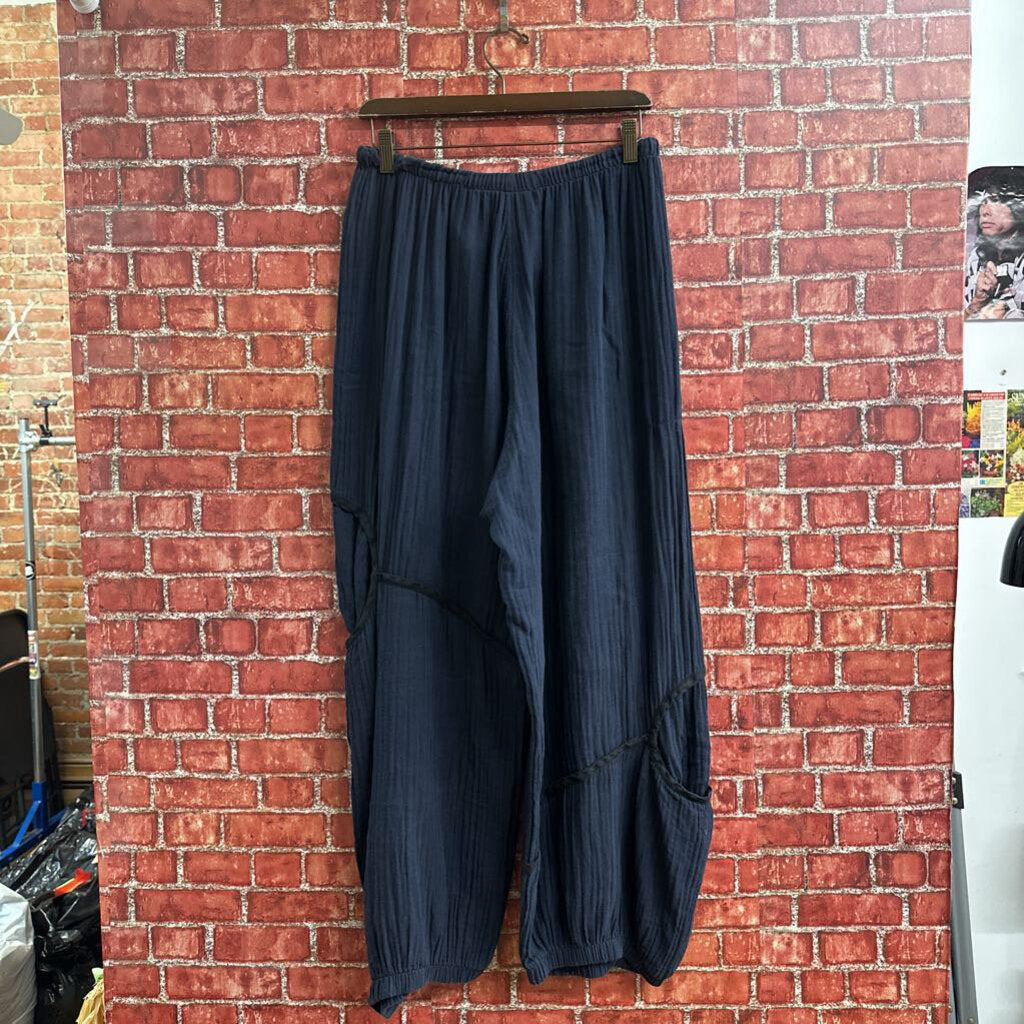 Bodie Wide Leg Balloon Pants Blue Size M