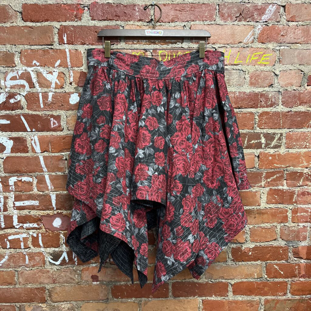 Laura Kane Designs Floral High-Low Skirt Size 33