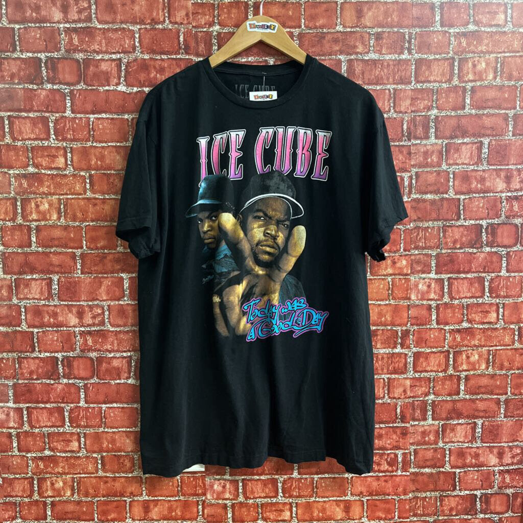 Ice Cube Graphic Tee Size XL