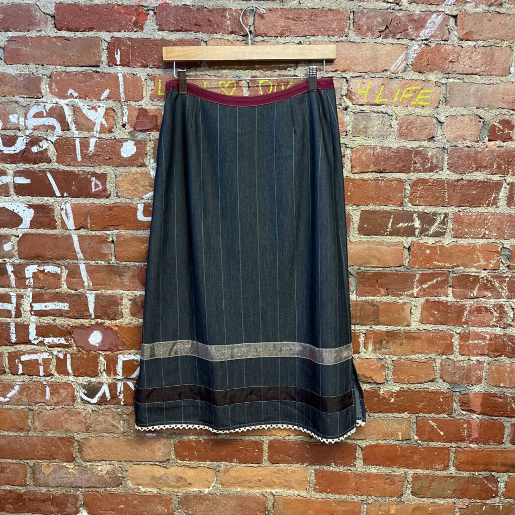 Vintage Y2K Neesh Midi Skirt Pinstripe Size Small