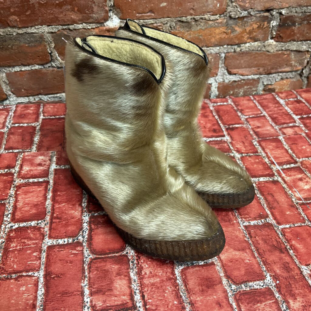 Vintage 1960s Tyrol Seal Fur Boots Cream Size 7L