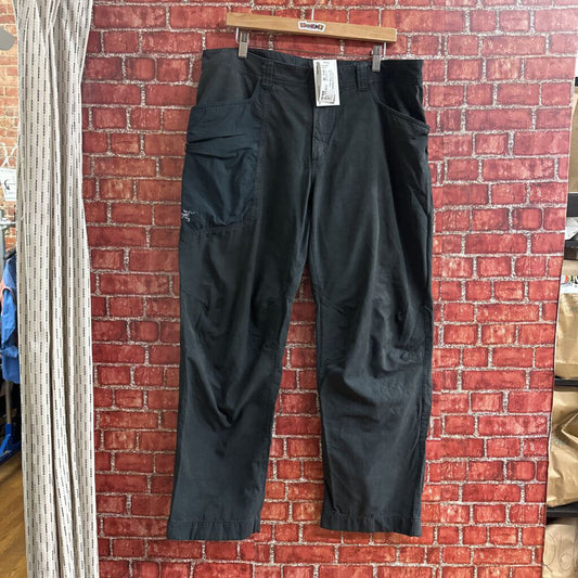 Arc'teryx Cargo Pants Distressed Grey Size 38