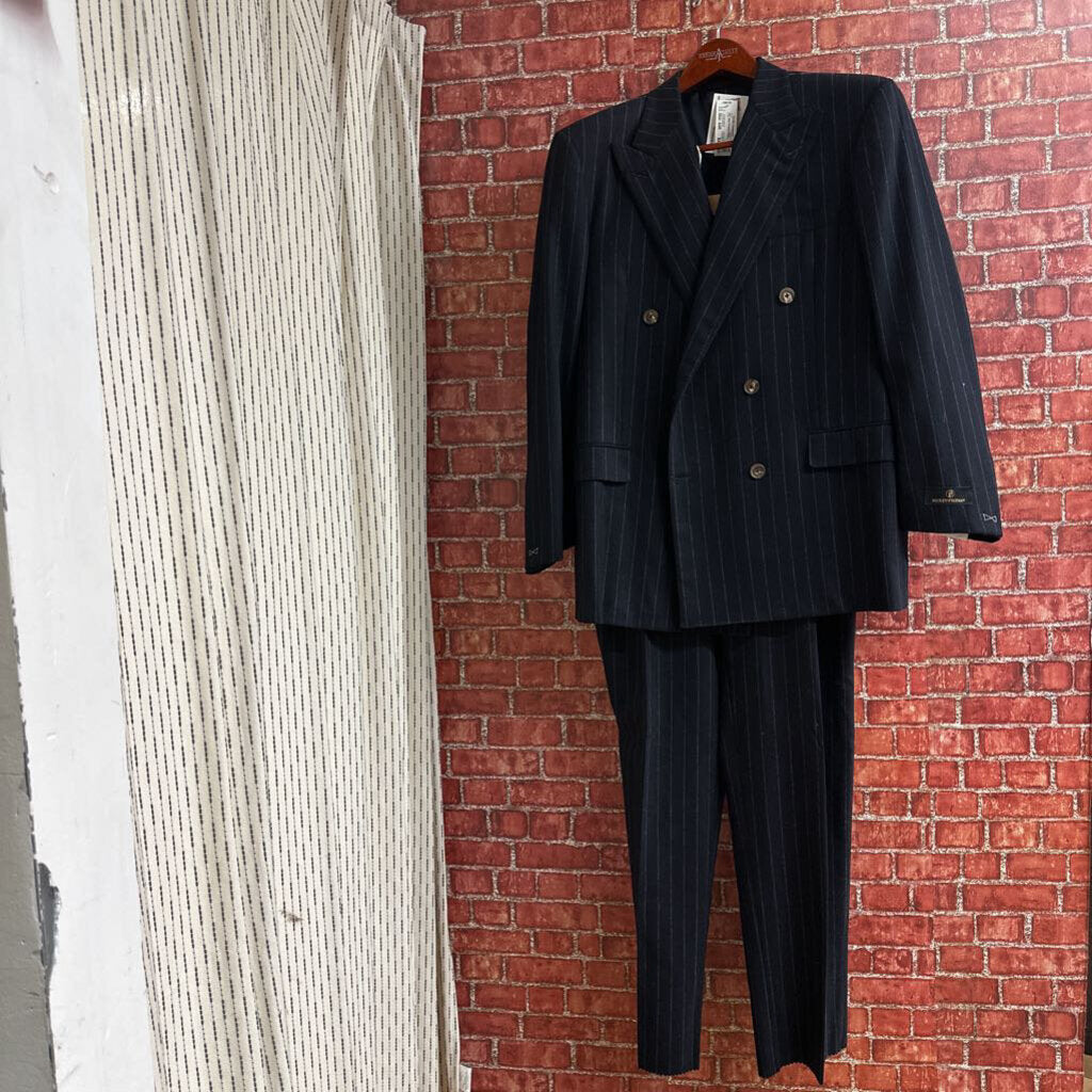 NWT Hickie Freeman Black Pinstripe Suit Size 44R