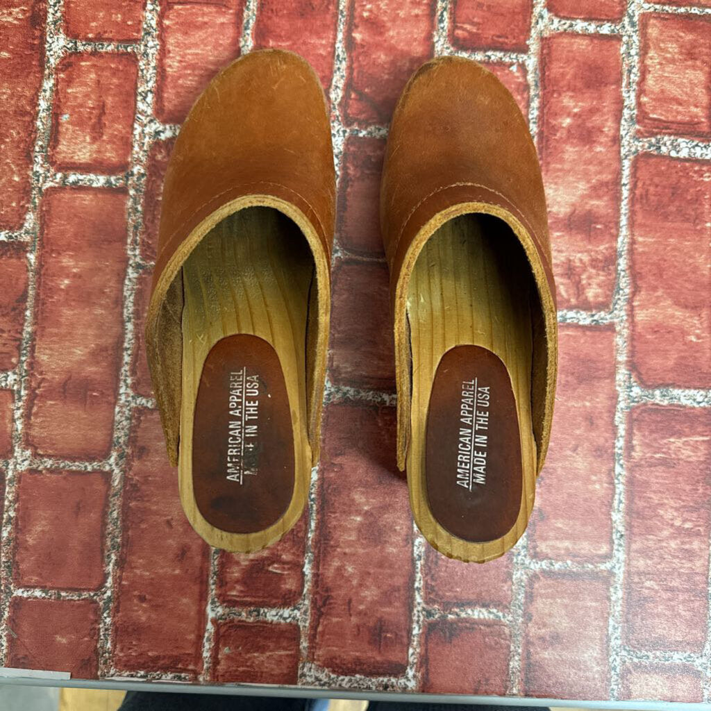 American Apparel Wooden Clogs Brown Size 7L