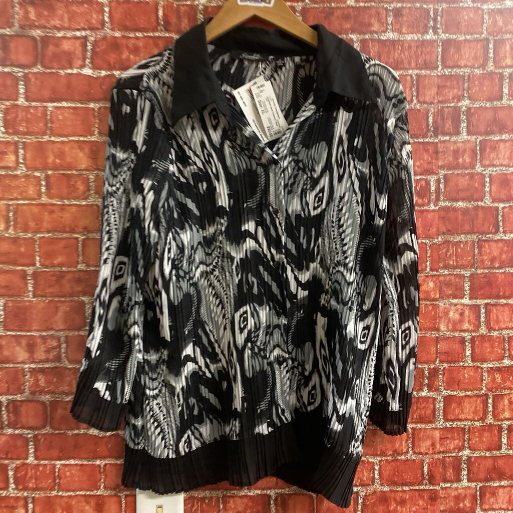 Essentials Swirl Patterned Sheer Top W/B XL