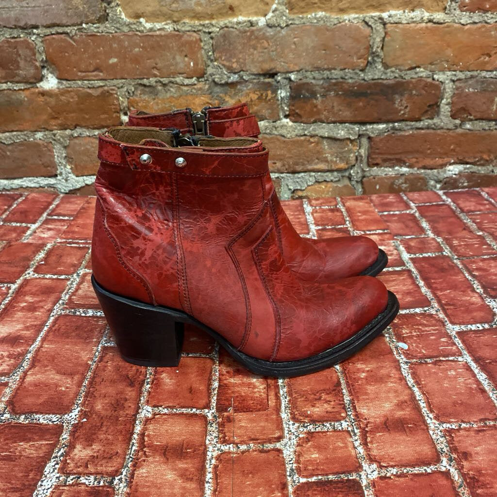 Circle G Leather Booties Red Size 7L