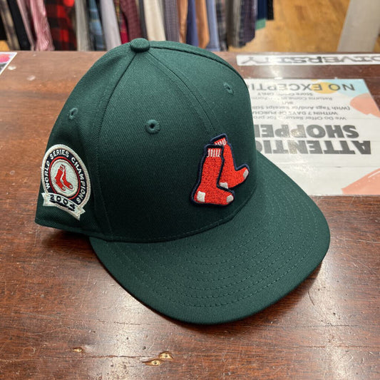 New Era 2004 World Series Boston Red Sox Fitted Green Size 7 1/2