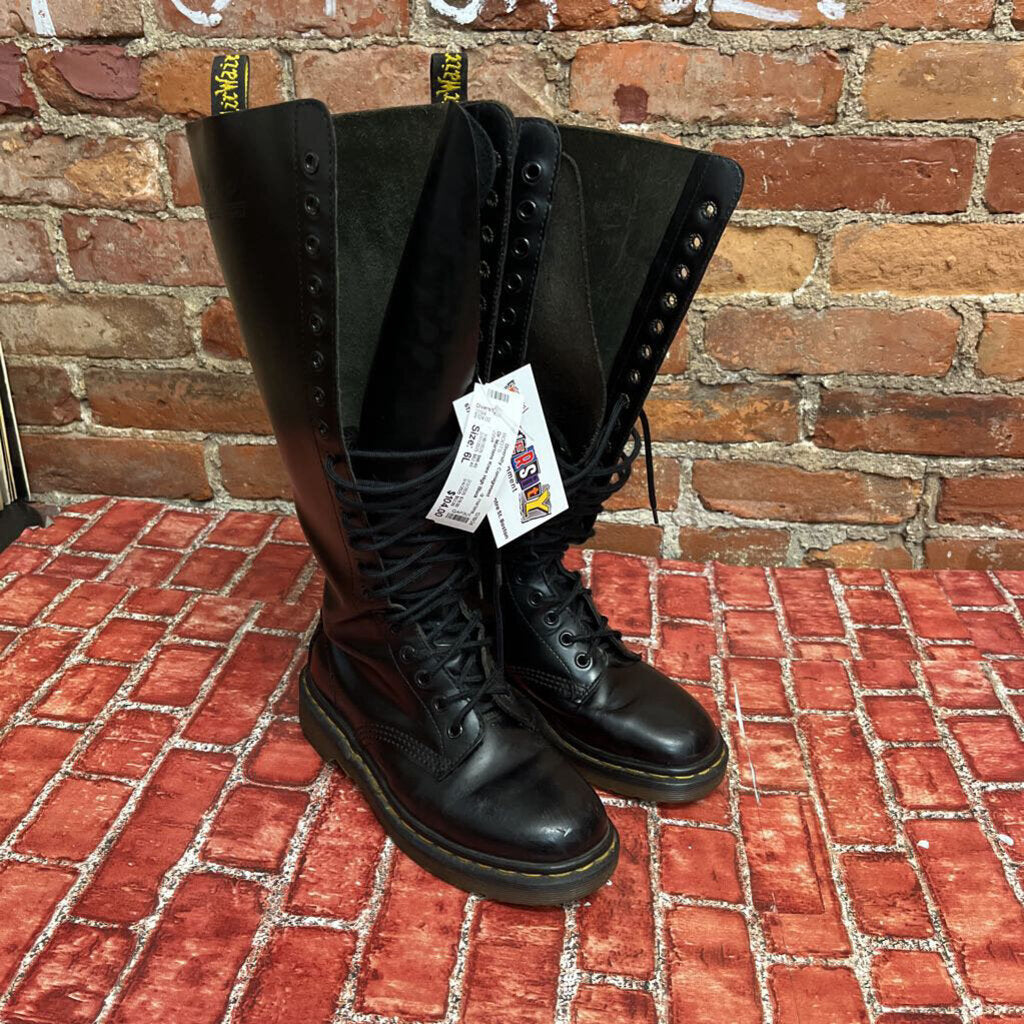 Dr Martens Knee High Black Leather England Size 6