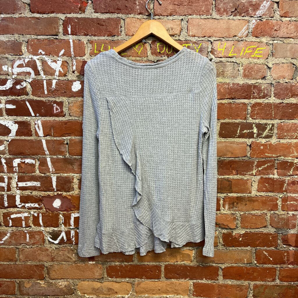 NWT For The Republic Grey Waffle Knit Top Size M