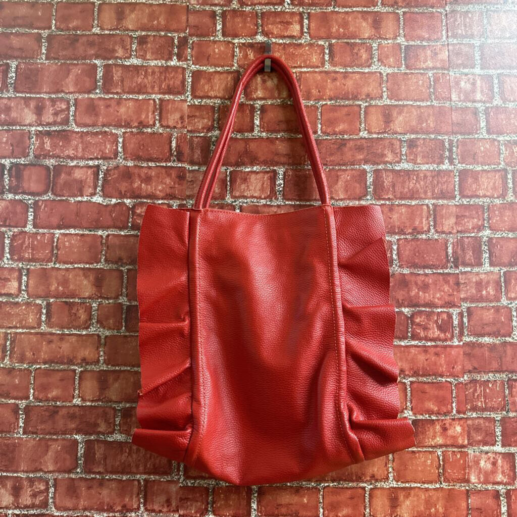 Uno Alla Volta Leather Ruffle handbag red