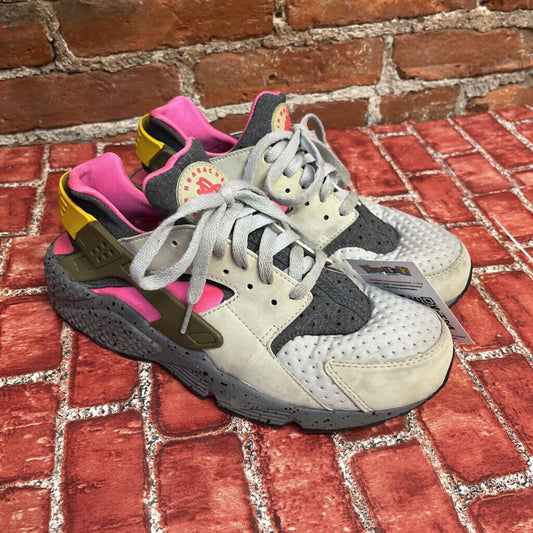 Nike Huarache Sneakers Grey/Pink Size 9M