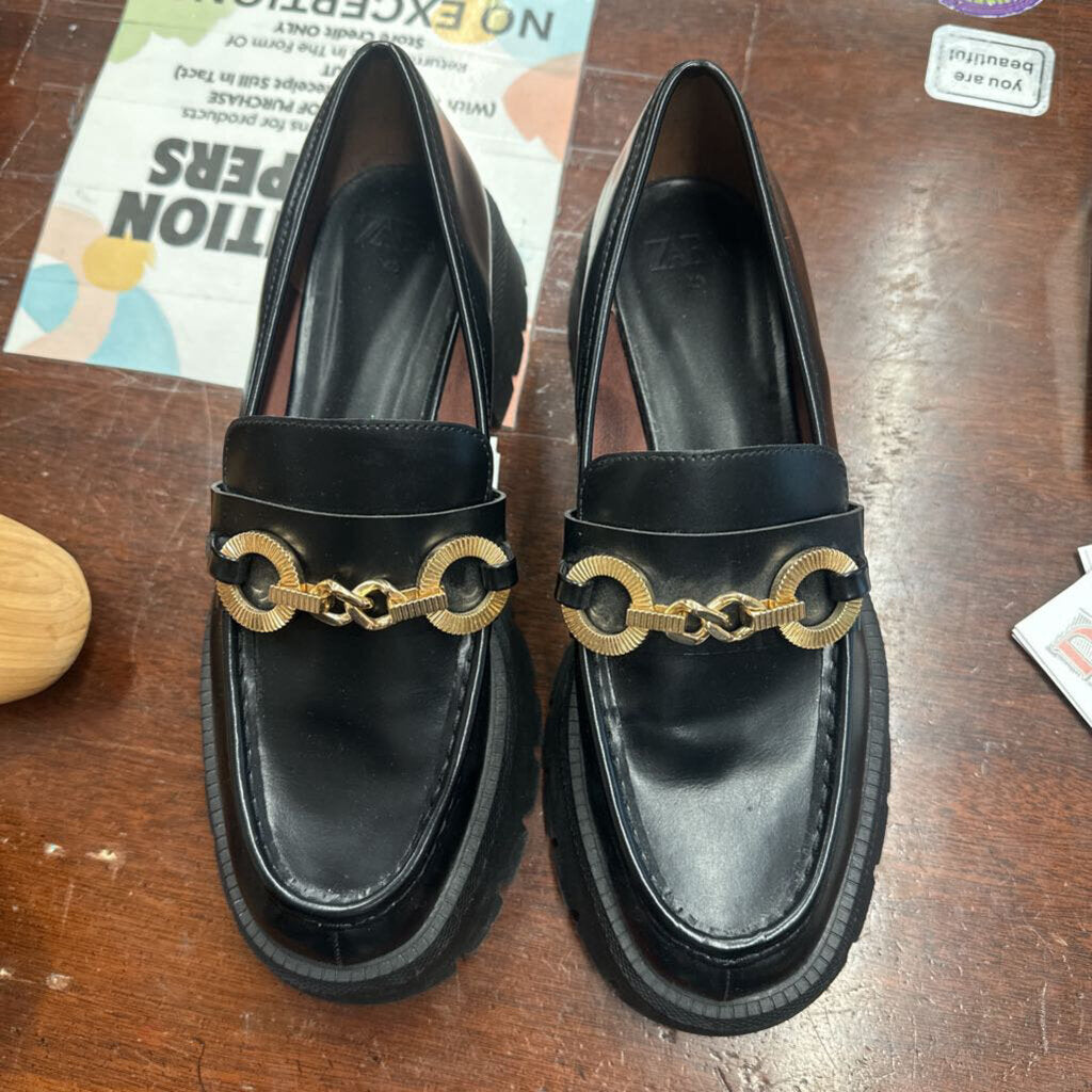 Zara Chain Detail Loafers Black Size 40