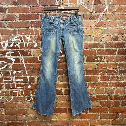 & Denim Low Rise Bootcut Jeans Size 6