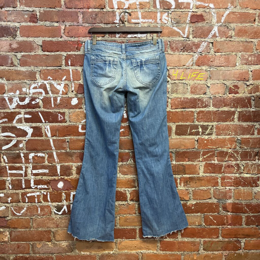 & Denim Low Rise Bootcut Jeans Size 6