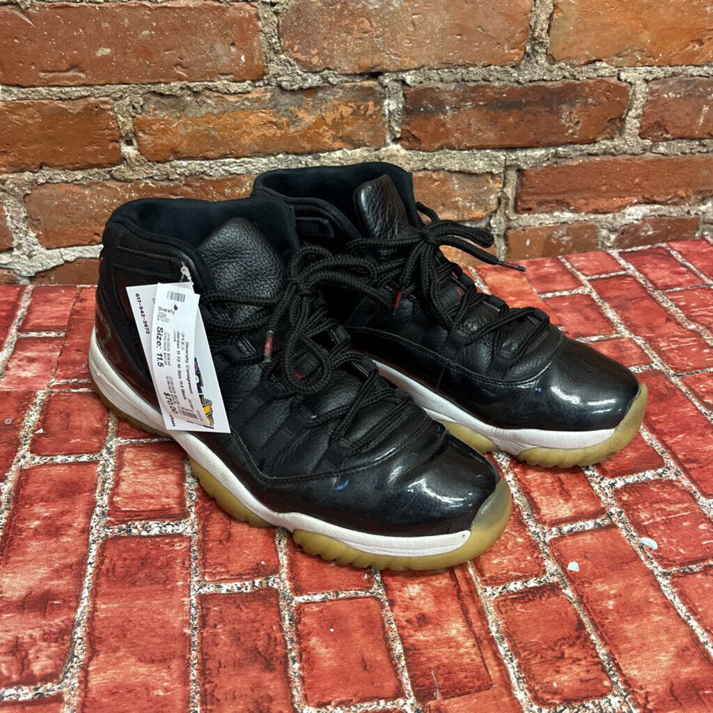 Jordan 11 72-10 Size 11.5M